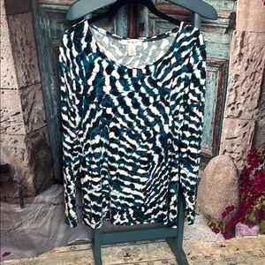 White House Black Market graphic long sleeve blouse, size medium, EUC